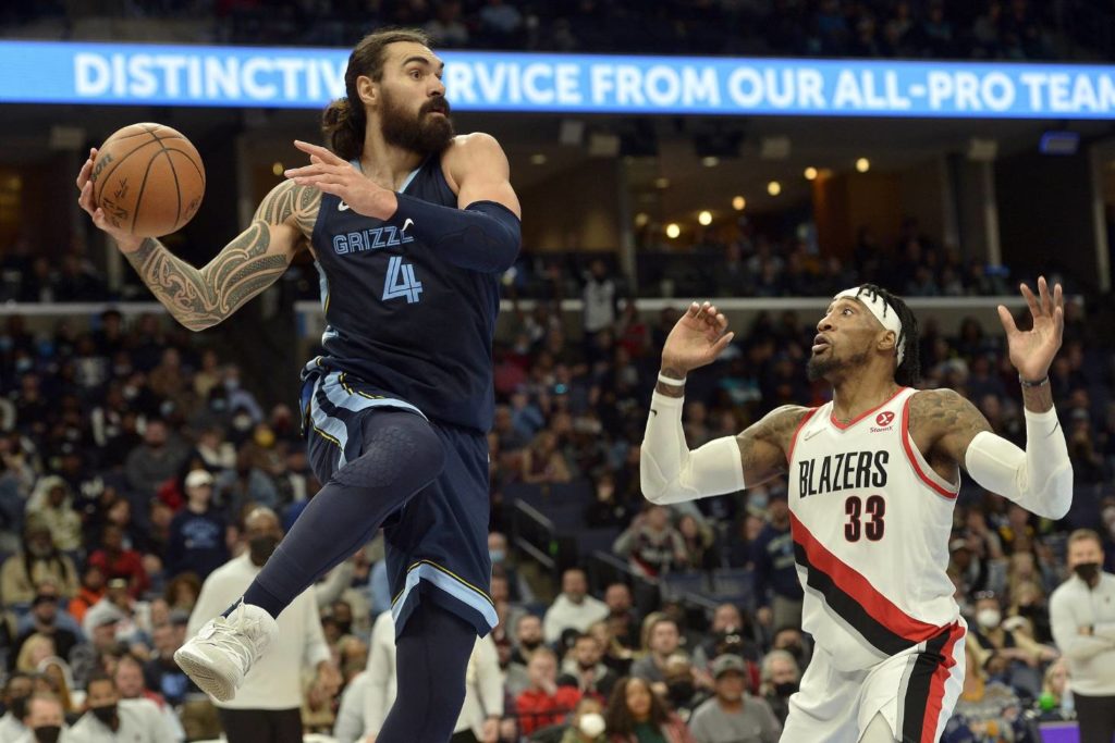 Los Grizzlies perderán a Steven Adams en los playoffs
