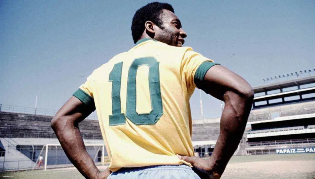 CBF homenageia Pelé antes dos jogos do Campeonato Brasileiro Séries A e B