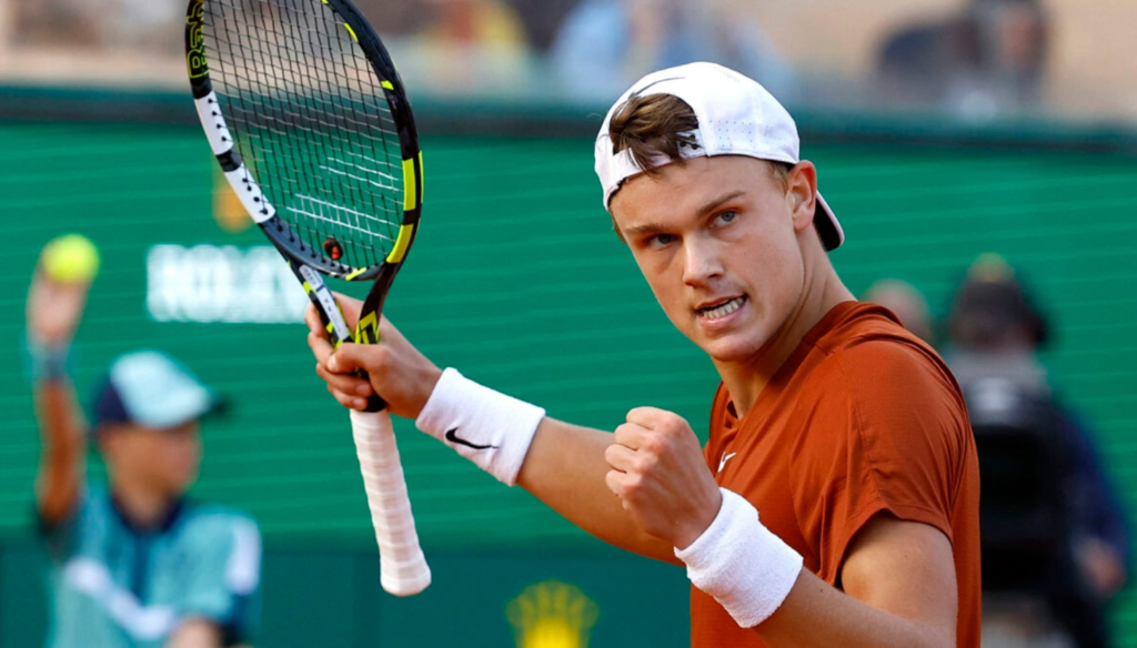 El danés Holger Rune repite la hazaña de Rafael Nadal