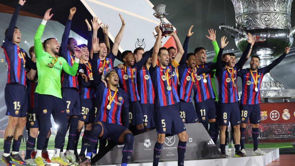 Barcelona become champions and Juventus push Cremonese to the brink