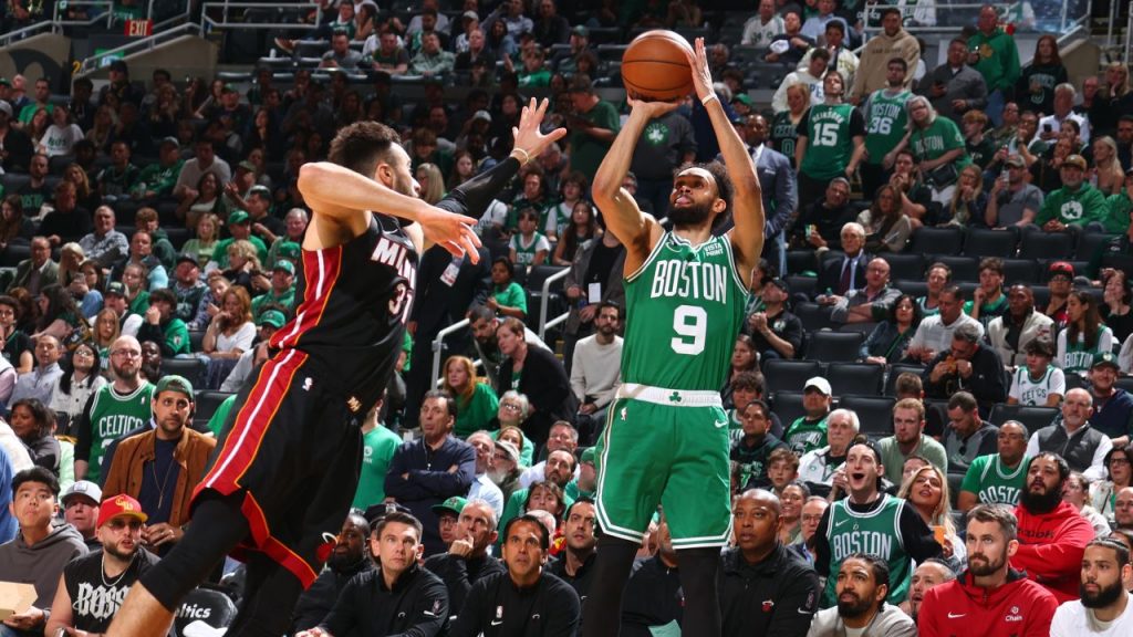 Celtics domina o Heat por 110 a 97 e mantém as finais da Conferência Leste vivas