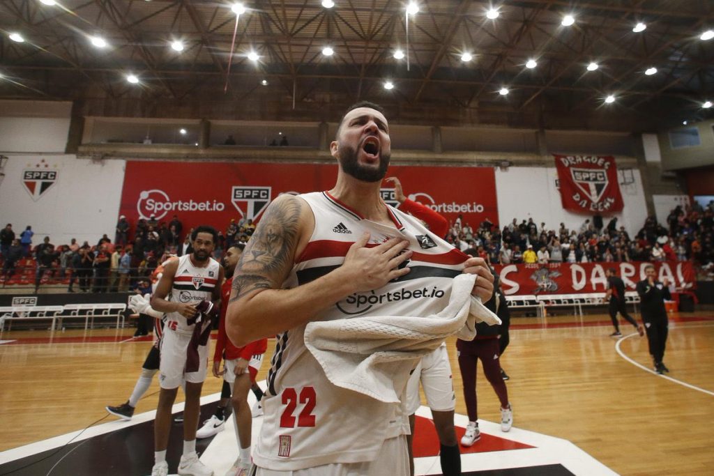 São Paulo secure place in NBB final after thrilling win over Flamengo