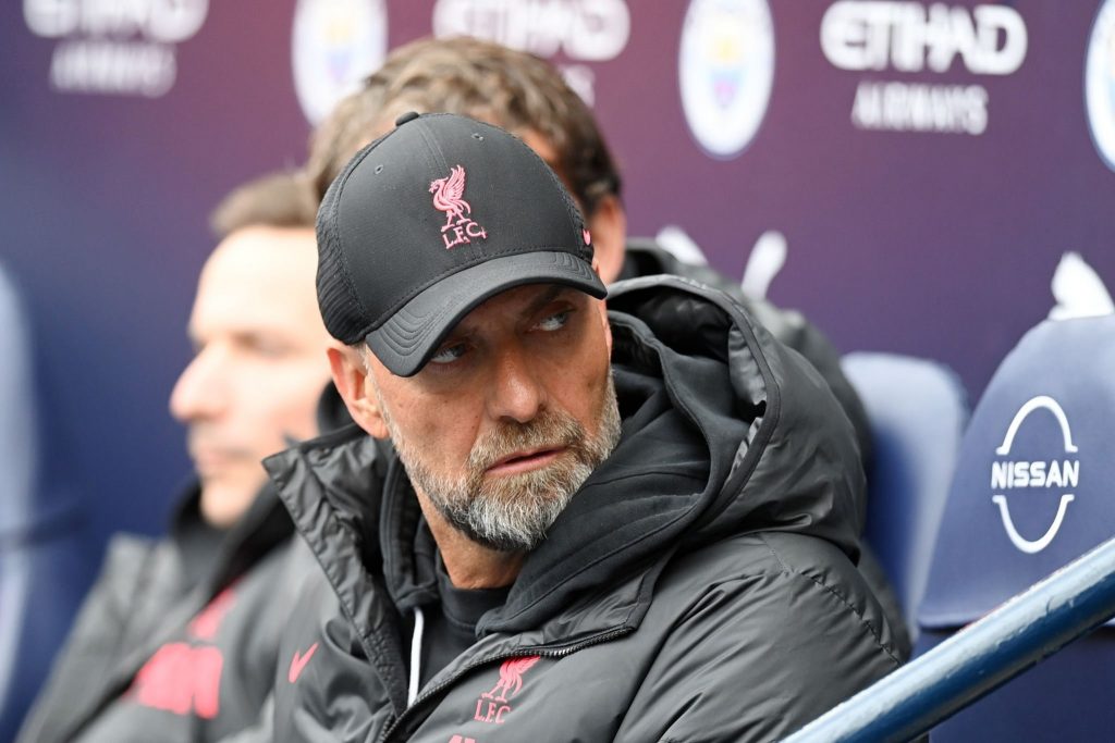 Liverpool manager Jurgen Klopp confirms the departure of Brazilian midfielder Arthur and praises his “professionalism and skill”.