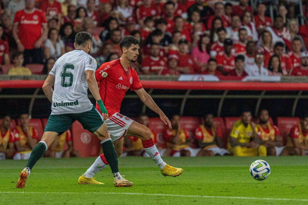 Botafogo sorprende a Flamengo, Gremio e Internacional logran victorias