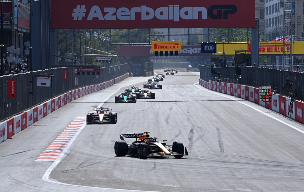 Caos no pit lane de Esteban Ocon será investigado pela FIA