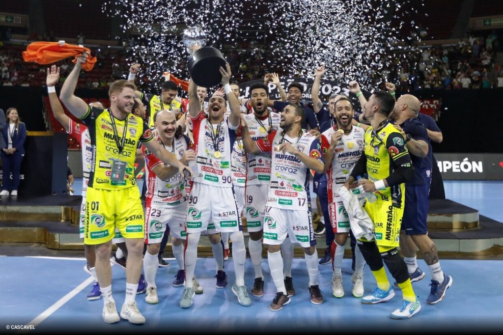 El Cascavel Futsal revalidó su título al vencer al Joinville en la final de la CONMEBOL Libertadores (vídeo)