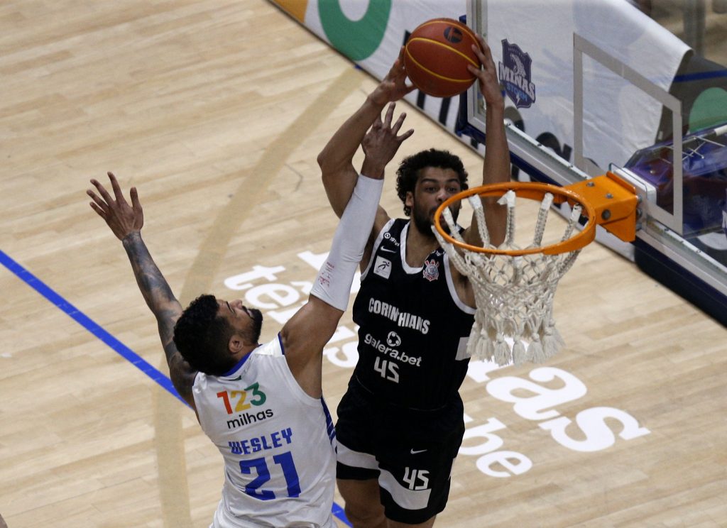 Mãozinha nominated for NBB individual award