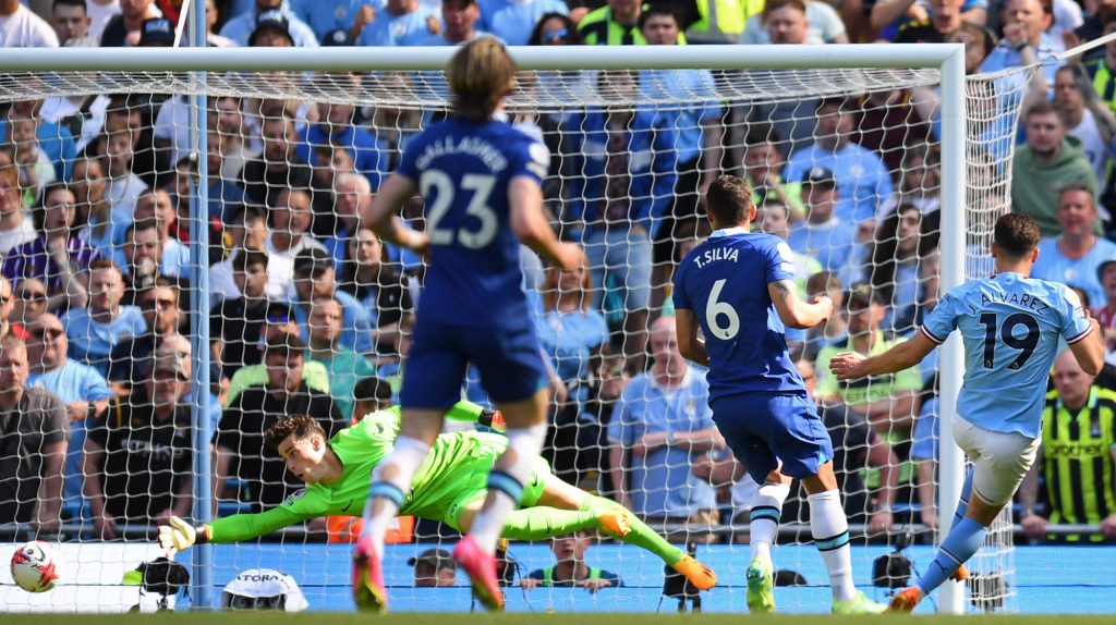 O Manchester City foi coroado campeão da Premier League no Etihad após uma vitória apertada por 1 a 0 sobre o Chelsea