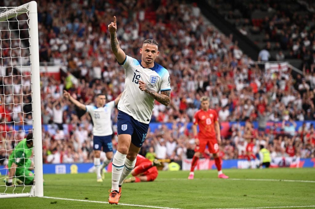 A Inglaterra goleia a Macedônia do Norte por 7 a 0 nas eliminatórias para a Euro 2024, e o pênalti de Kylian Mbappe dá à França uma vitória apertada por 1 a 0 sobre a Grécia
