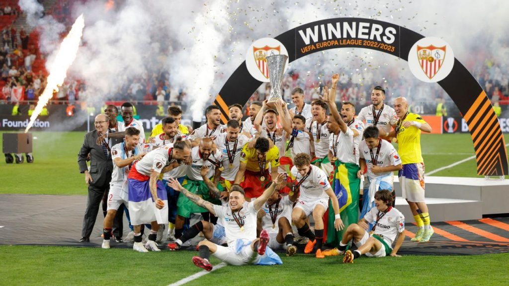Sevilla extend Europa League domination with seventh win after dramatic penalty shootout