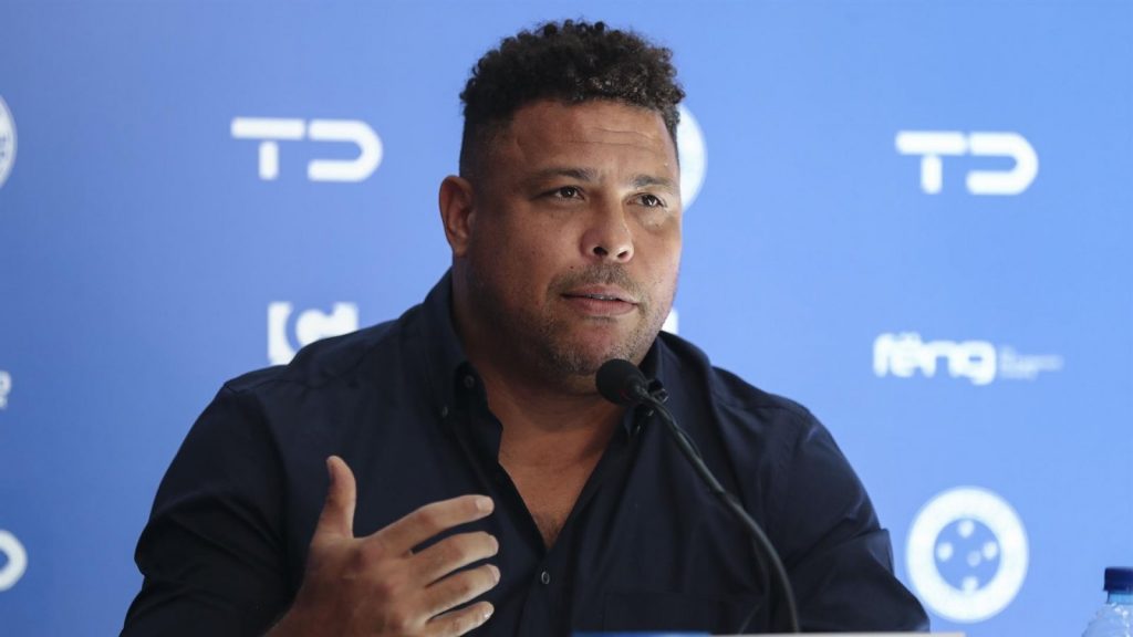 Ronaldo Nazário critica Flamengo e diz que ‘não melhoraram o pé esquerdo de Vinícius Júnior’