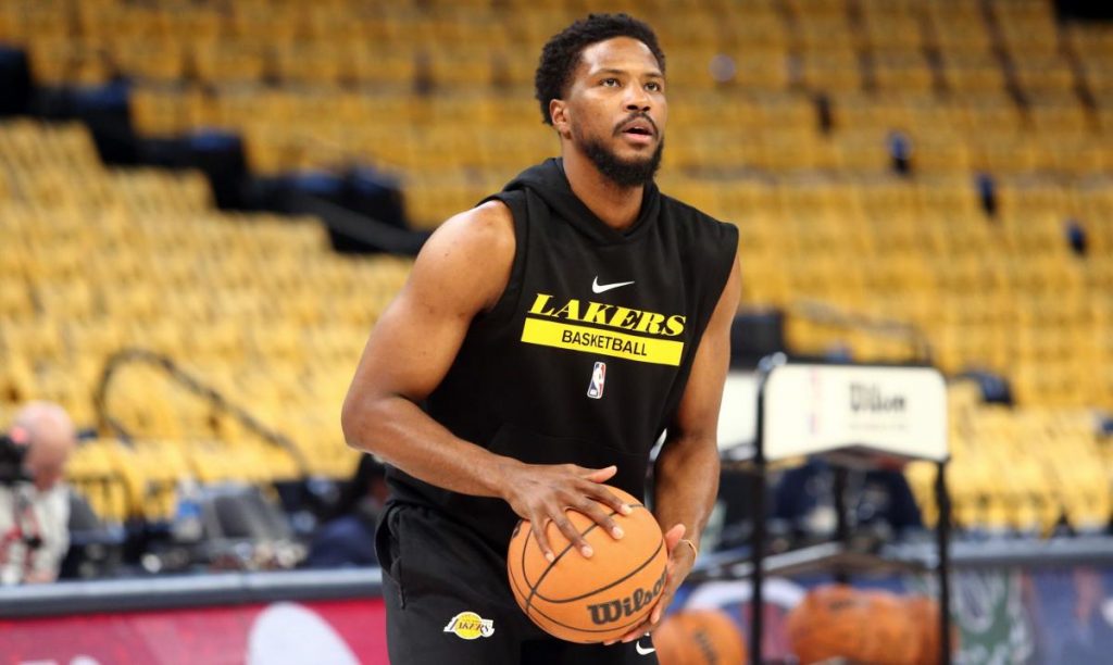Los Lakers rechazan la opción de contrato de 16,5 millones de dólares de Malik Beasley, que se convierte en agente libre