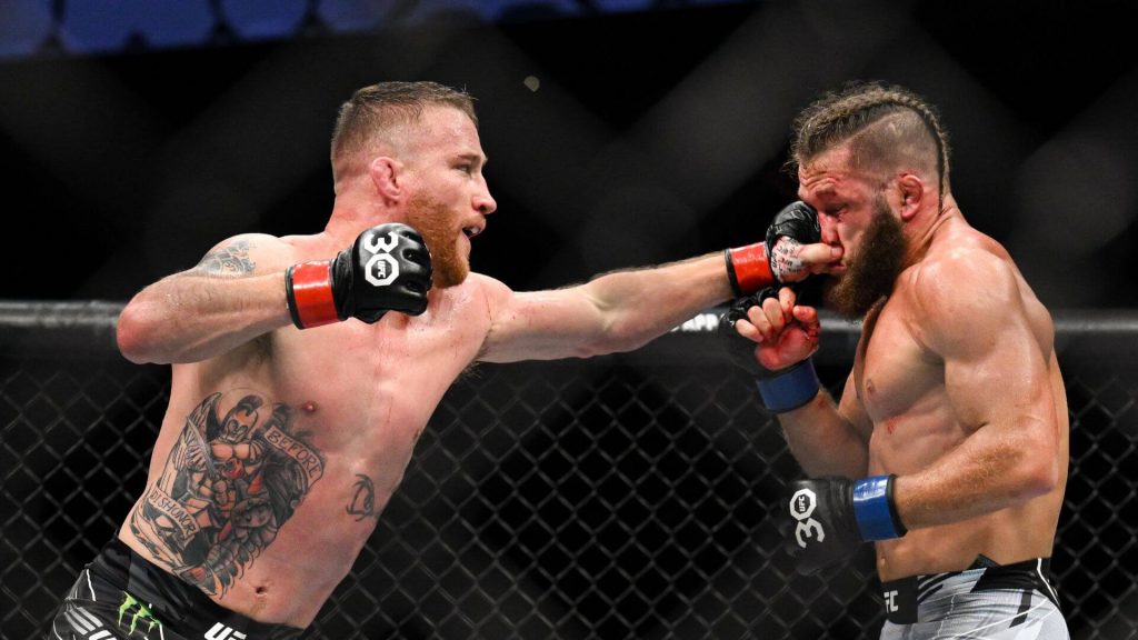 Justin Gaethje noquea a Poirier y gana el título de la BMF; Alex Pereira vence a Jan Błachowicz en su debut en el peso medio
