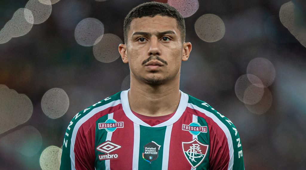 Arsenal, Liverpool e Tottenham querem superar o Fulham contratando o prodígio brasileiro André Trindade, de 21 anos