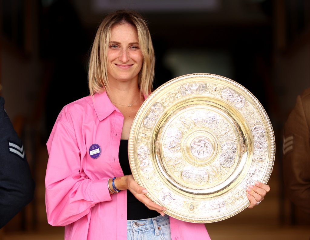 Marketa Vondrousova makes history with her first major title, while Brazil’s Beatriz-Haddad is forced to retire