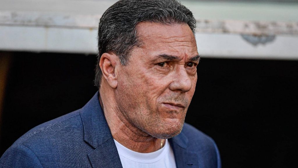 Vanderlei Luxemburgo, entrenador del Corinthians, se muestra optimista pese a la derrota en la Copa de Brasil (vídeo)