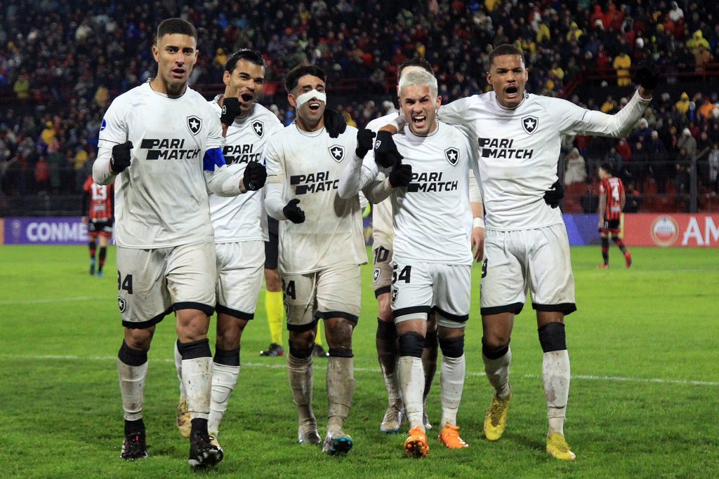 Eliminatórias das oitavas de final da Copa Sul-Americana: Botafogo, Emelec e San Lorenzo vencem os jogos de ida (vídeo)