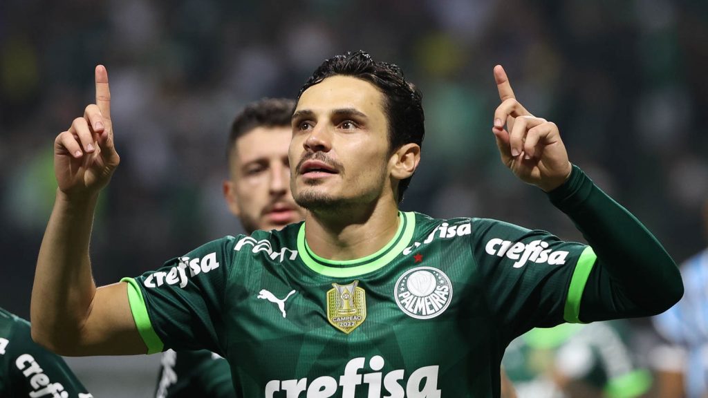Palmeiras remains firm on keeping Raphael Veiga, amid European interest