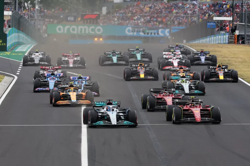 Mercedes e McLaren se preparam para a batalha no Grande Prêmio da Hungria