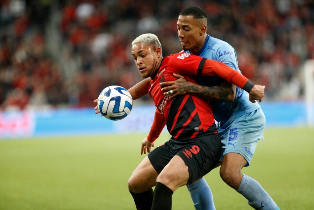 Fluminense and Internacional have reached the quarter-finals of the Copa Libertadores. Athletico-PR lost on penalties (video)