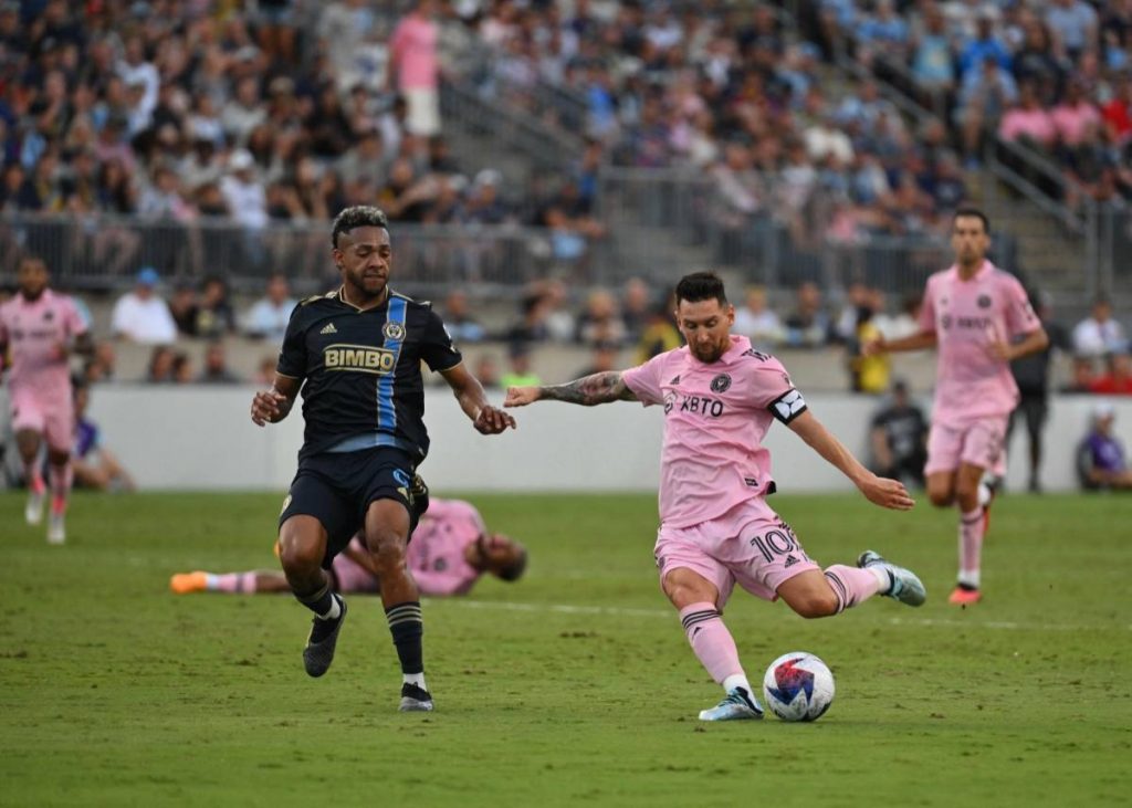 “Messi Magic” leva o Inter Miami à final da Copa da Liga com uma vitória dominante de 4 a 1 sobre o Philadelphia Union (vídeo)