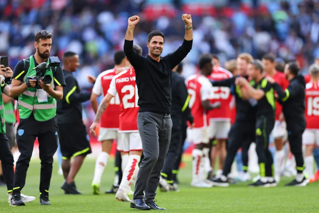 El Arsenal vence 2-1 al Nottingham Forest en el estreno de la temporada (vídeo)