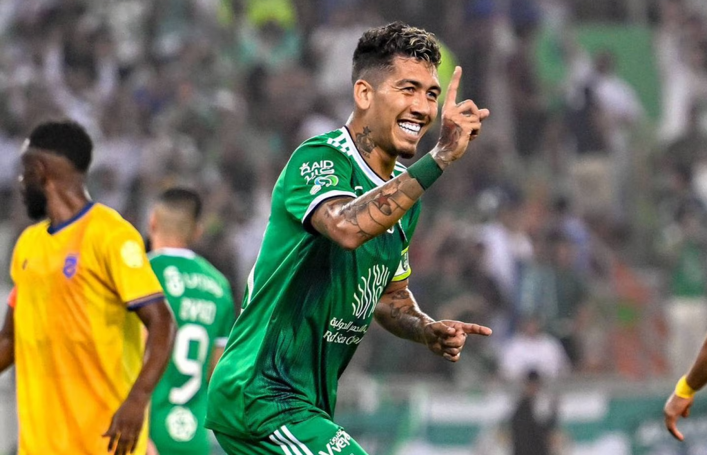 Roberto Firmino empieza con buen pie en el Al-Ahli con un sensacional triplete en su debut