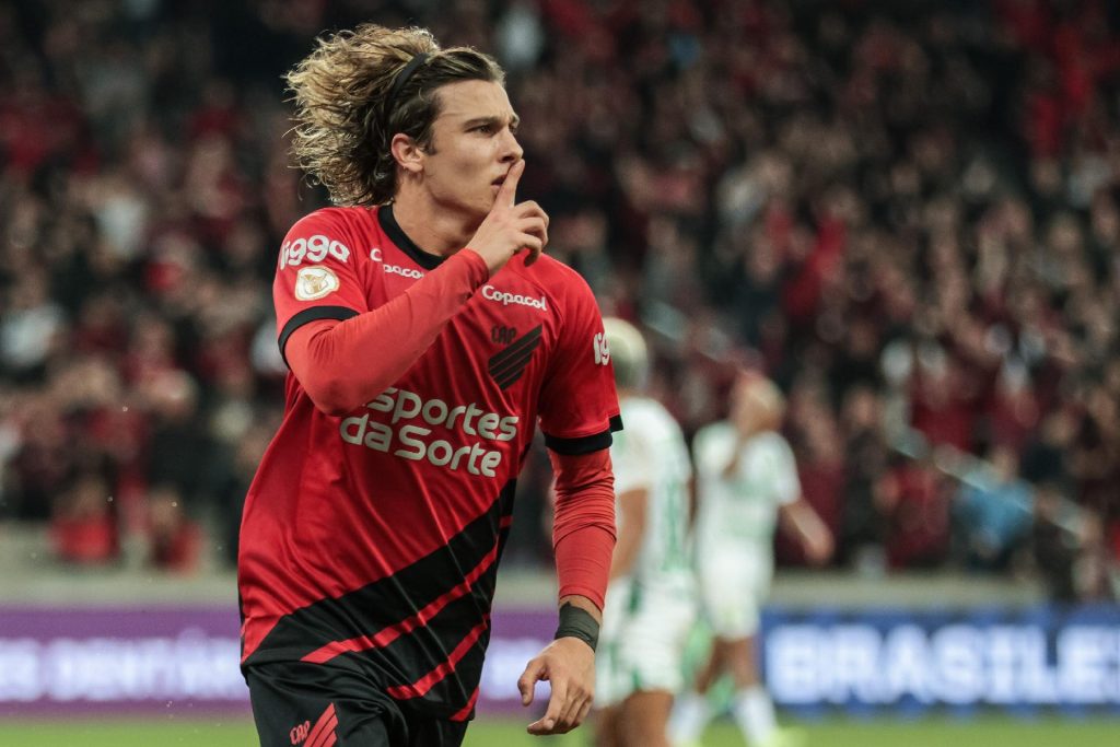 Athletico-PR vence o Cuiabá em confronto pelo Campeonato Brasileiro (vídeo)