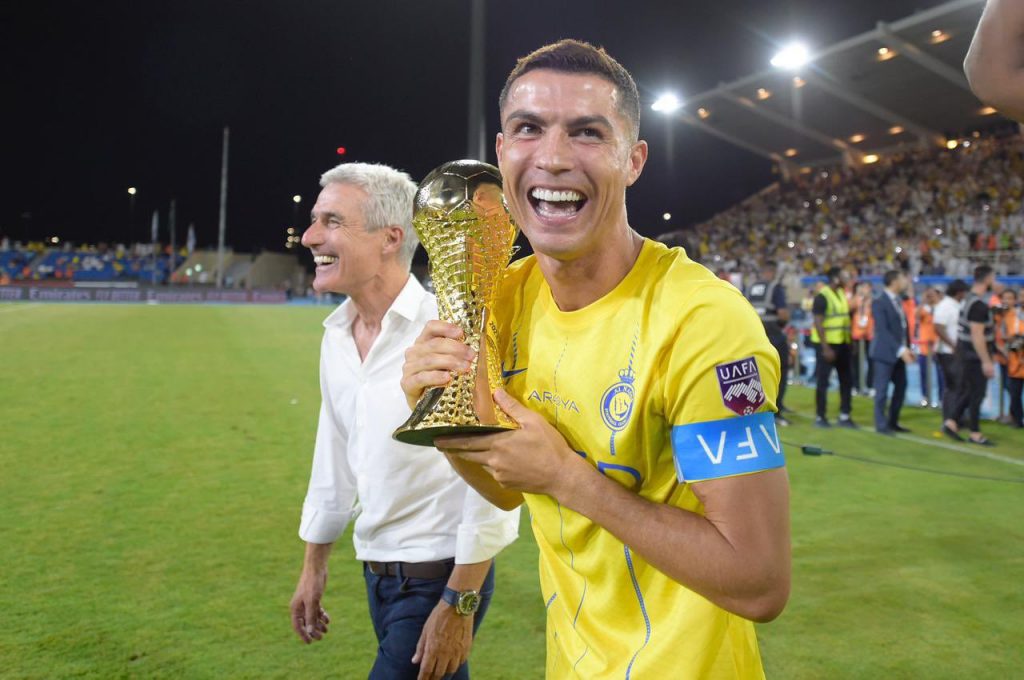 Cristiano Ronaldo scores twice to win the Al-Hilal Arab Club Champions Cup (video)