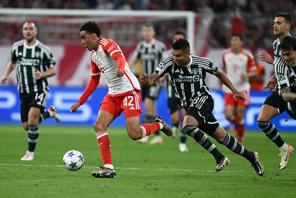 A pesar de los dos goles de Casemiro, el MU perdió 3-4 contra el Bayern. El Tete empató contra el Galatasaray – 2:2. Resumen de los Grupos A y B de la Liga de Campeones