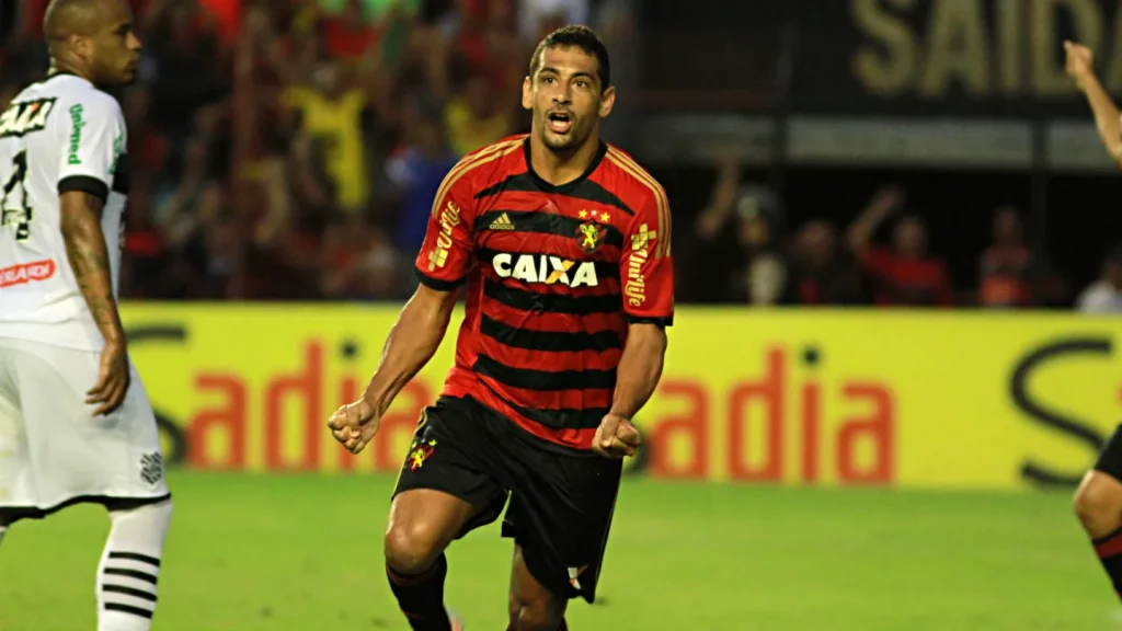 El veterano Diego Souza minimiza la polémica por el retraso en su debut con el Sport Recife