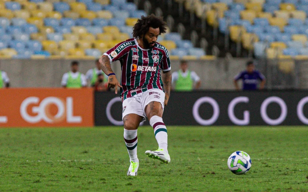 O meio-campo de Marcelo impressiona na vitória do Fluminense sobre o Cruzeiro