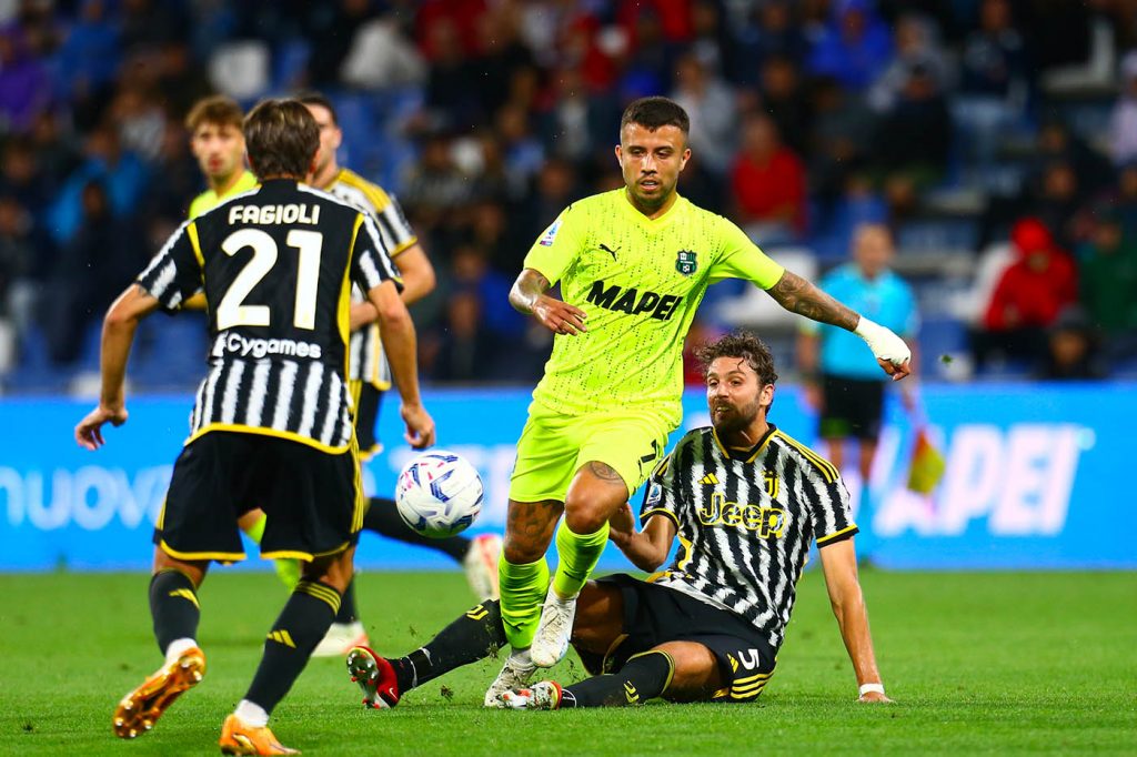 El Juventus sufre su primera derrota de la temporada; el Milan se recupera con una victoria por 1-0