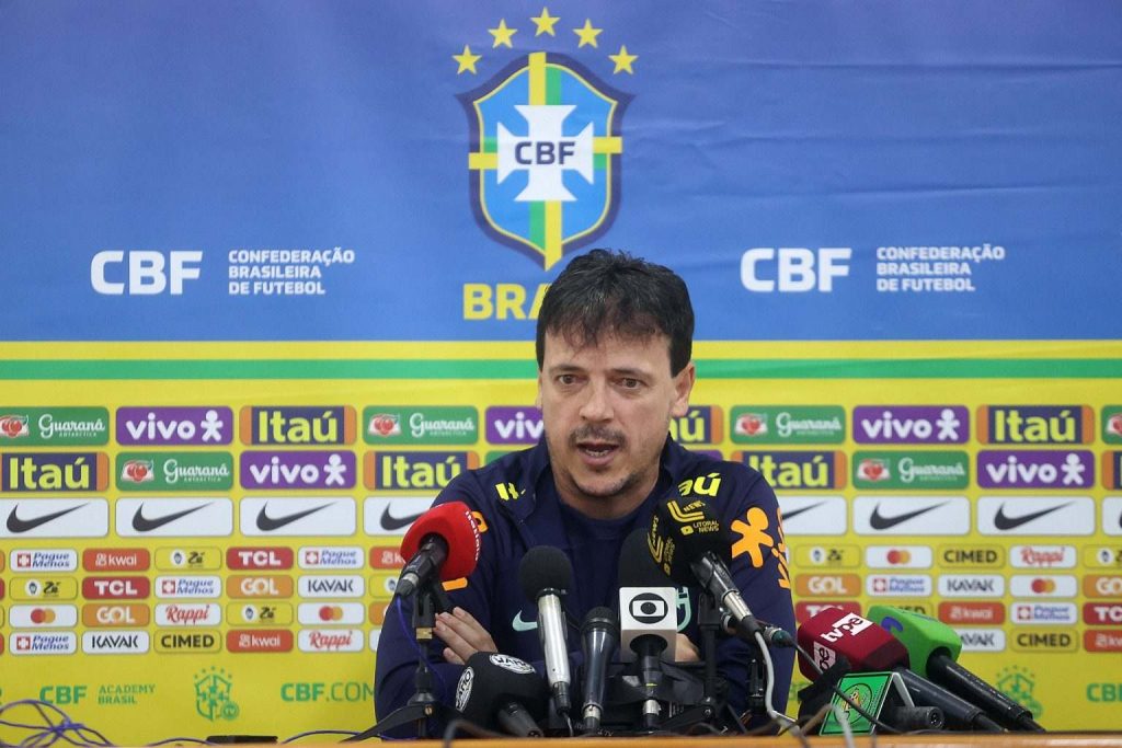 “Diniz confia que os jogadores se adaptarão à sua filosofia (vídeo)