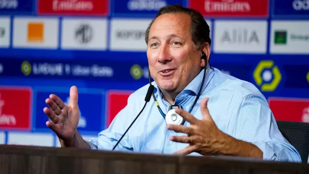 John Textor, propietario del Flamengo, expresa su indignación por las decisiones arbitrales