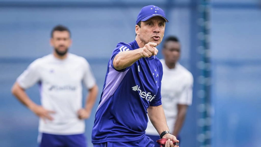 O novo técnico do Cruzeiro, Zé Ricardo, assumiu suas funções