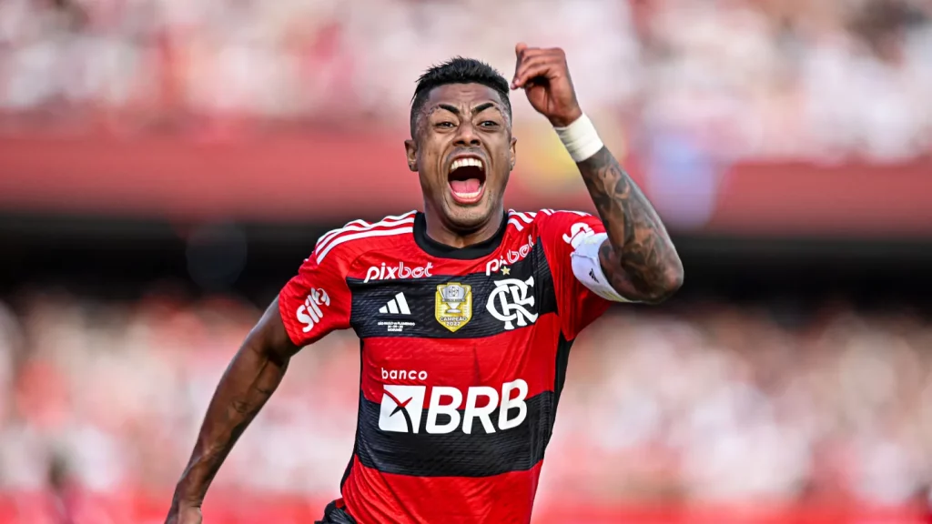 Flamengo’s renewal negotiations with Bruno Henrique remain stalled, with Palmeiras as their rival