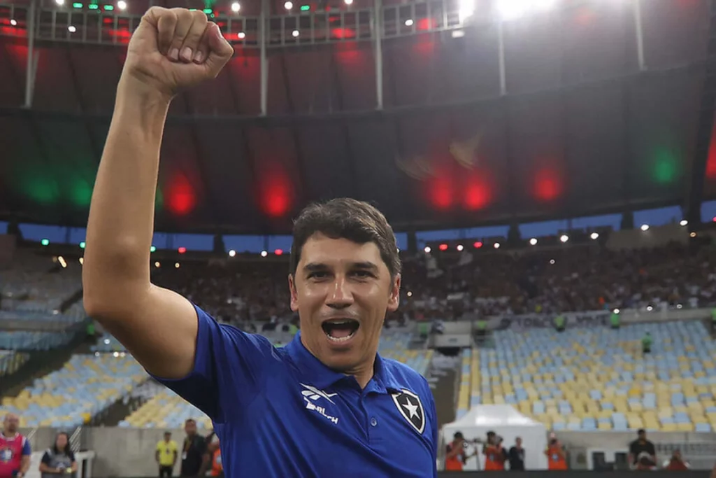 O renascimento do Botafogo sob o comando de Lúcio Flávio: retorno à identidade e mudanças na equipe