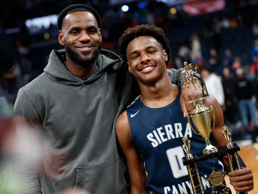 LeBron James dedica sua 21ª temporada da NBA ao filho Bronny