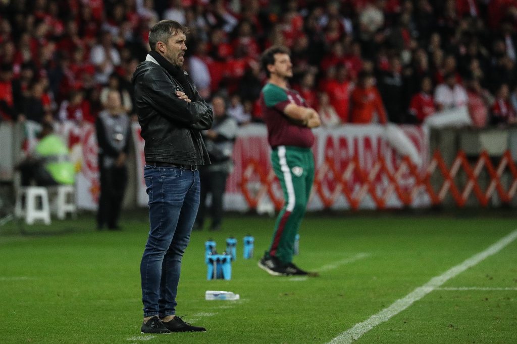 Eduardo Coudet expresa su tristeza por el fin del sueño de Internacional en la Libertadores