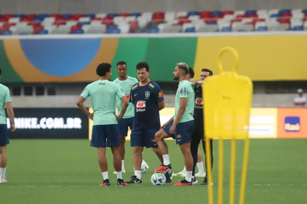 Fernando Diniz unveils new line-up for Brazil’s World Cup qualifier against Venezuela