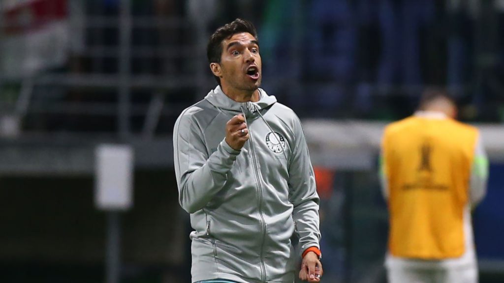 Abel Ferreira assume a responsabilidade pela eliminação do Palmeiras contra o Boca Juniors