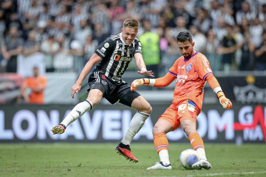 Bahia prepara mudanças na meta com a saída de Marcos Felipe e a chegada de João Paulo