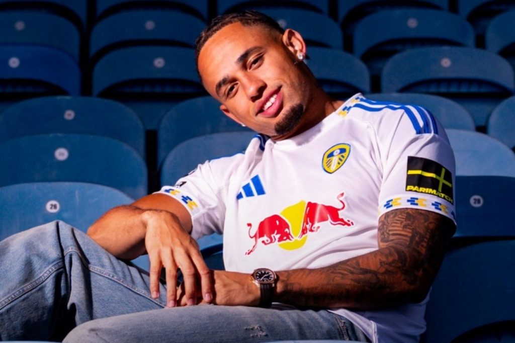 Campeão italiano com o Napoli, Noah Okafor encerra ciclo no Milan para jogar no Leeds