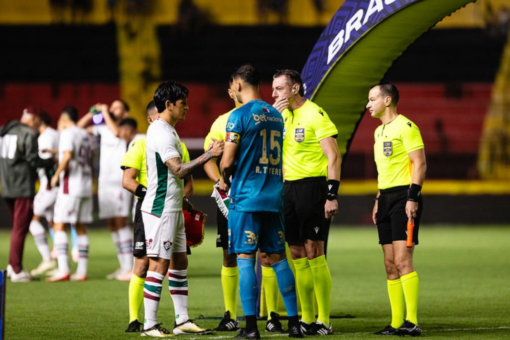 Vice do Sport diz que pode pedir anulação de jogo com o Fluminense