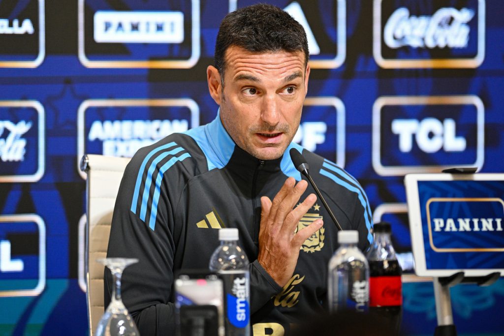 Com Messi e dupla do Palmeiras, Scaloni convoca a Argentina para amistosos nos Estados Unidos