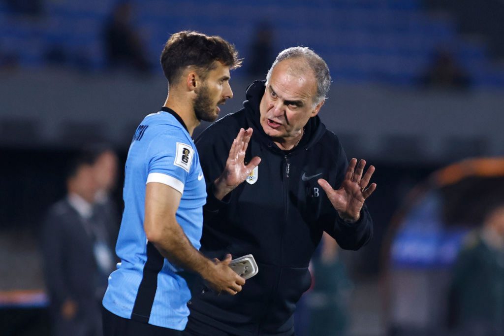 Sem estrelas, Bielsa promove novos testes no Uruguai e reforça espírito de renovação na Celeste