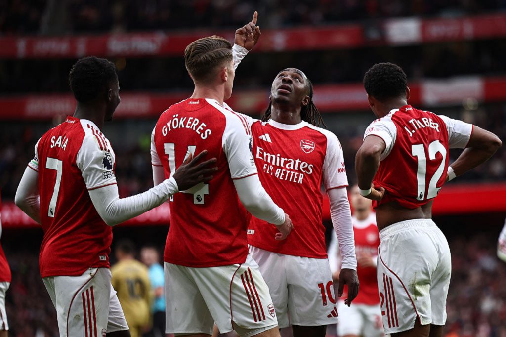 Lei do ex não falha, Arsenal vence Crystal Palace e aumenta vantagem no topo do Inglês