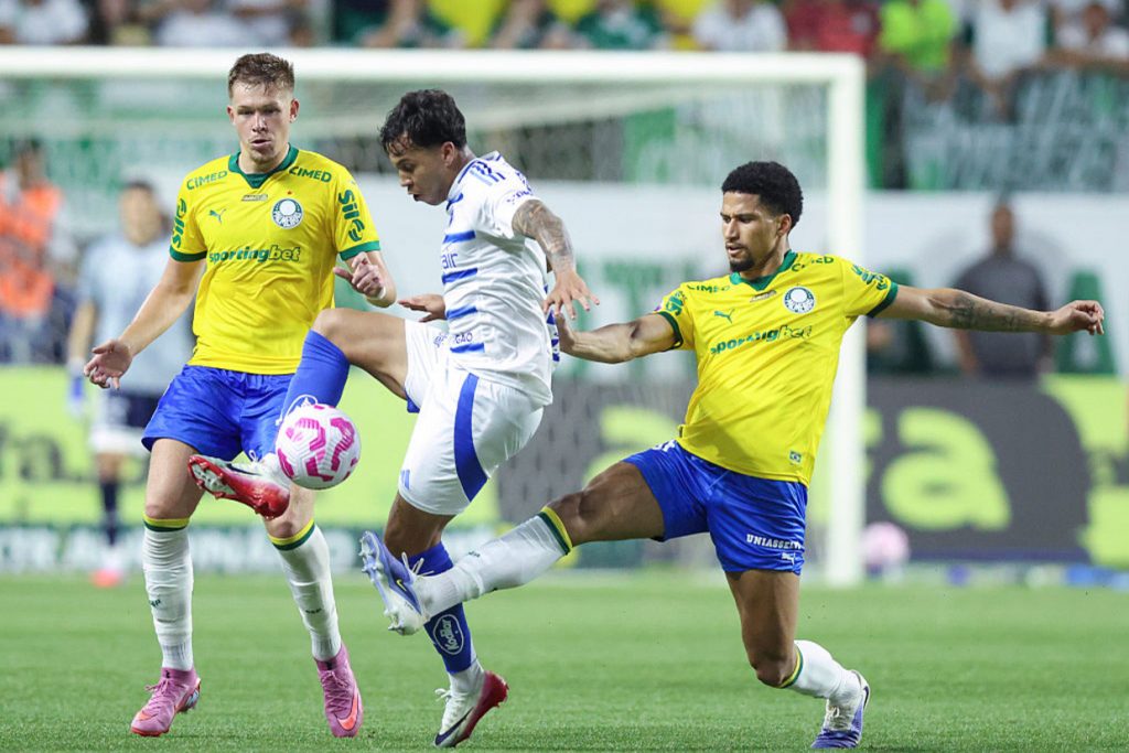 Confronto direto entre Palmeiras e Cruzeiro pela ponta termina sem gols