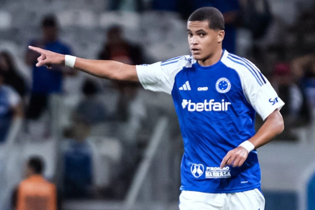 Dortmund mira promessas de Cruzeiro e River Plate